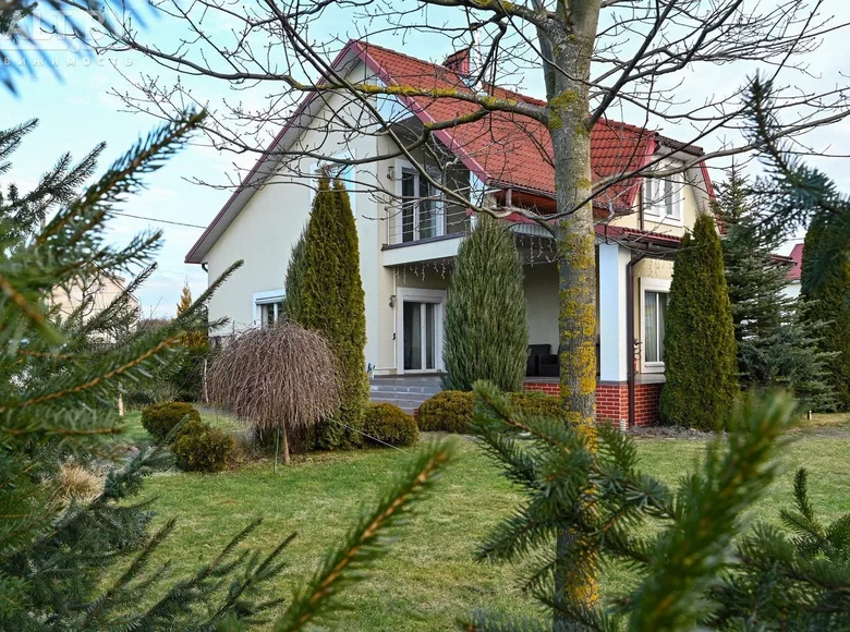 Dom wolnostojący 196 m² Borowlany, Białoruś