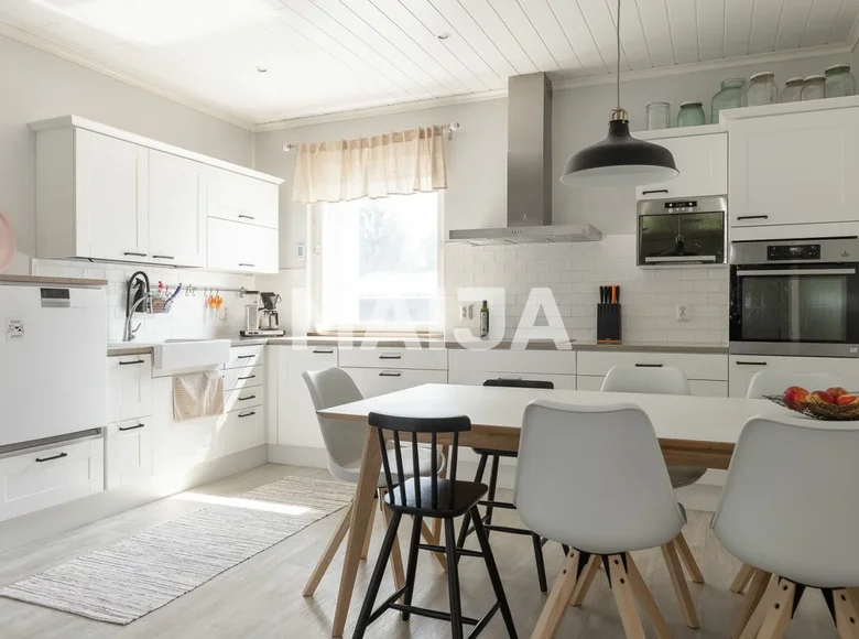 Casa 5 habitaciones 135 m² Jyvaeskylae sub-region, Finlandia