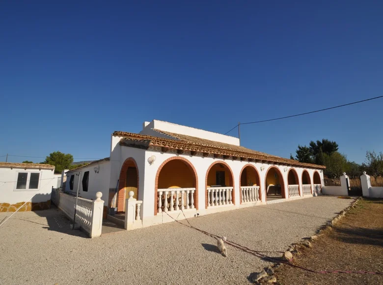 Villa 8 bedrooms 450 m² el Pinos Pinoso, Spain