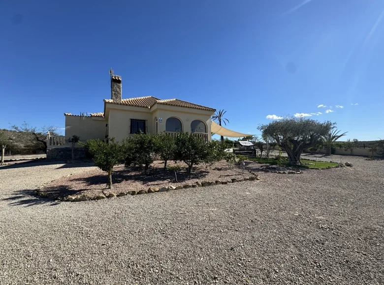 Villa de tres dormitorios  Orihuela, Španjolska