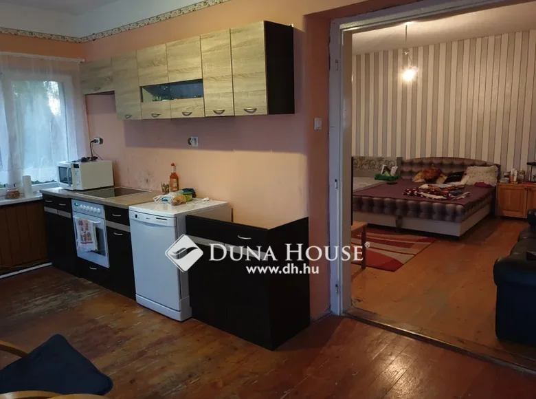 House 280 m² Erd, Hungary