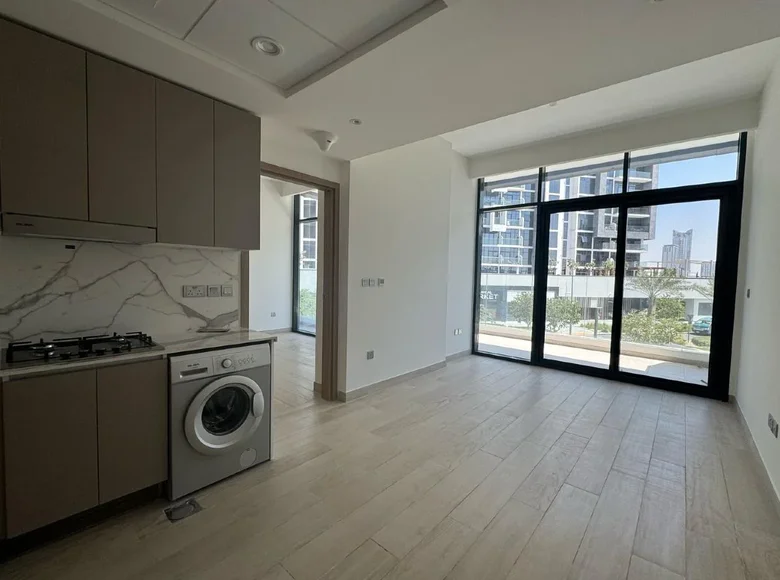Mieszkanie 1 pokój 706 m² Dubaj, Emiraty Arabskie
