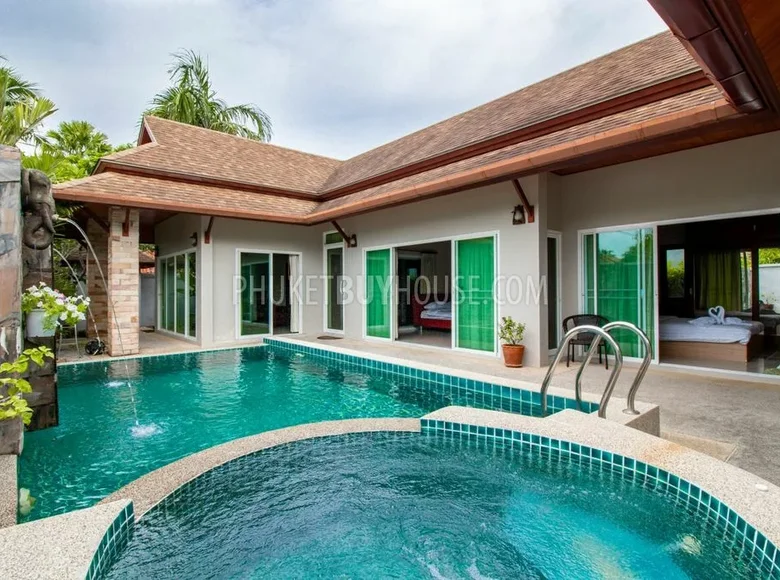 3 bedroom villa 325 m² Phuket, Thailand