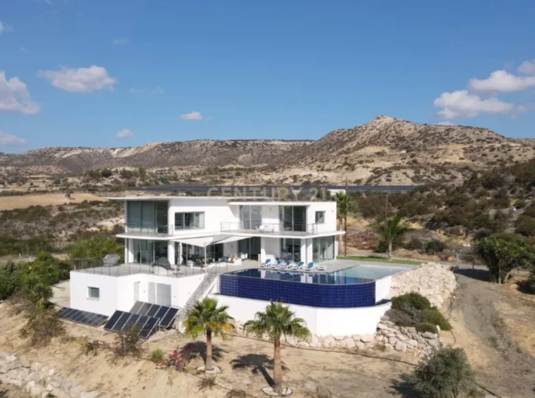 5-Schlafzimmer-Villa 420 m² Maroni, Zypern