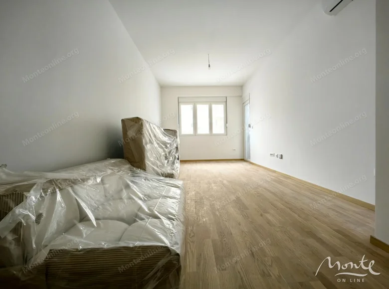 Квартира 1 спальня 45 м² Тиват, Черногория