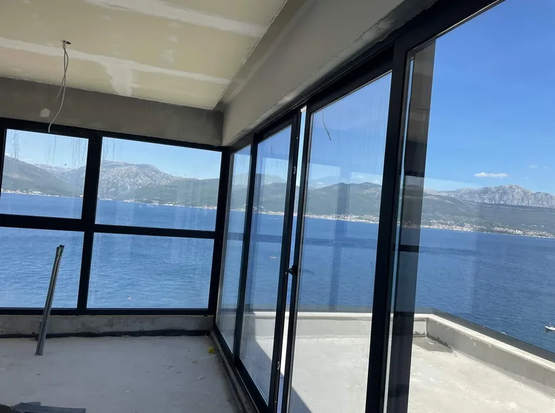 3 bedroom villa 315 m² Krasici, Montenegro