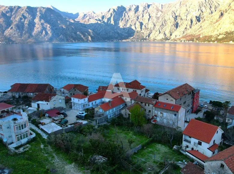 Parcelas  Prcanj, Montenegro