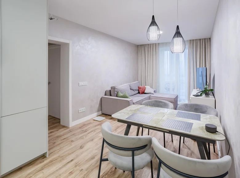 Mieszkanie 3 pokoi 63 m² Mińsk, Białoruś