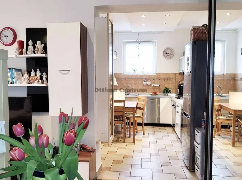 Mieszkanie 2 pokoi 56 m² Budapeszt, Węgry