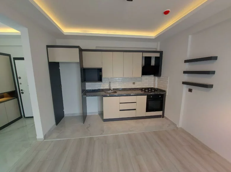 Mieszkanie 2 pokoi 67 m² Alanya, Turcja