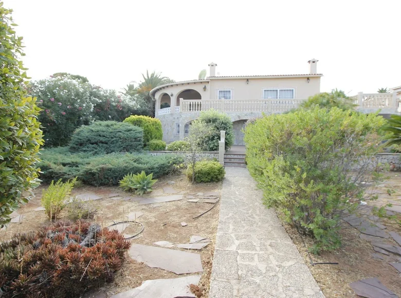 4 bedroom Villa 184 m² Calp, Spain