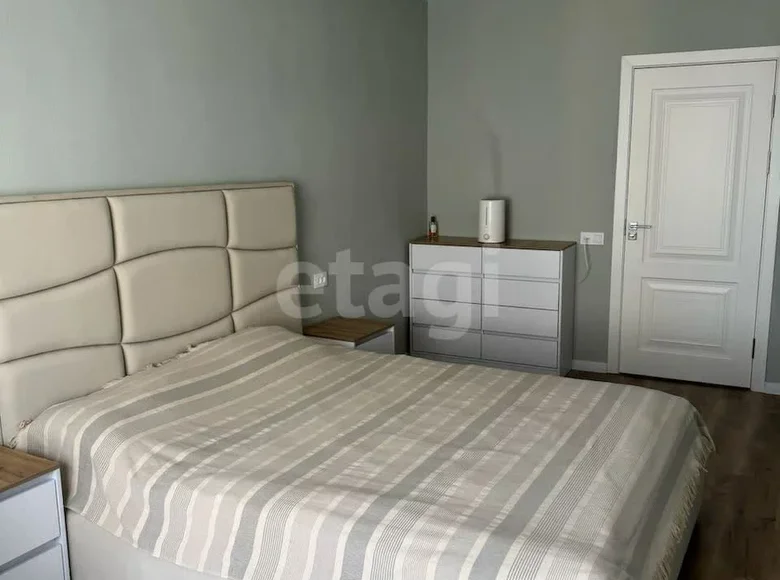 Kvartira 4 xonalar 102 m² Samarqandda