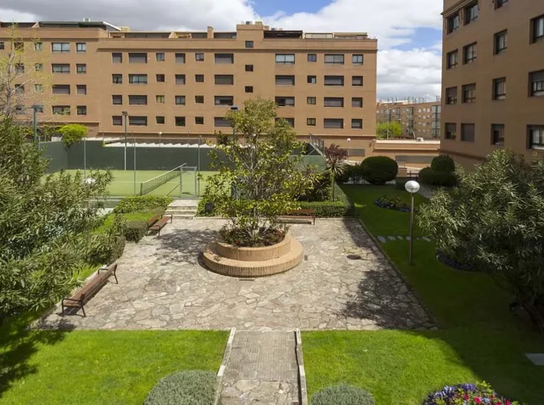 4 bedroom apartment  Sierra Norte, Spain