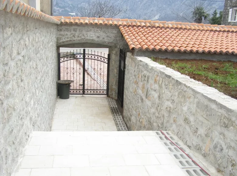 villa de 5 chambres 400 m² Kotor, Monténégro