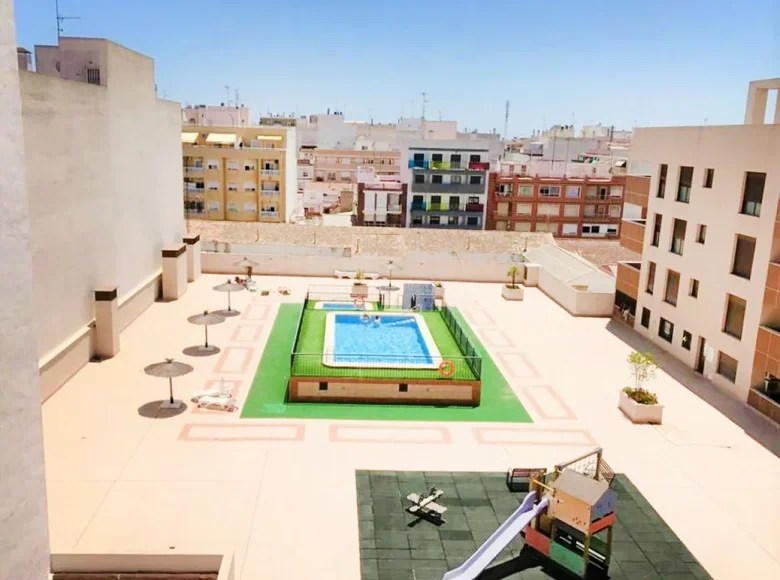 Apartamento 2 habitaciones 107 m² Torrevieja, España
