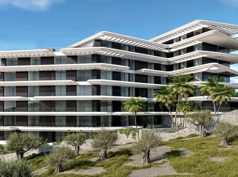 3 bedroom apartment  Estepona, Spain