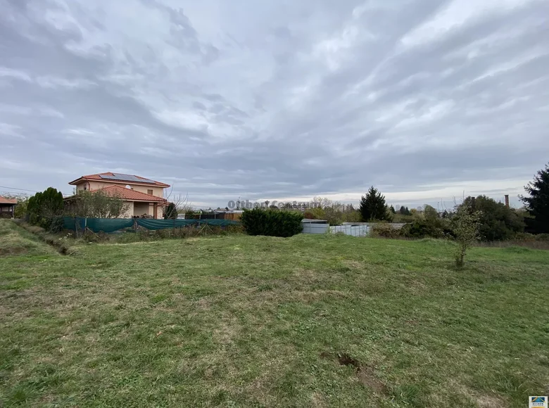 Land 1 269 m² Aszod, Hungary