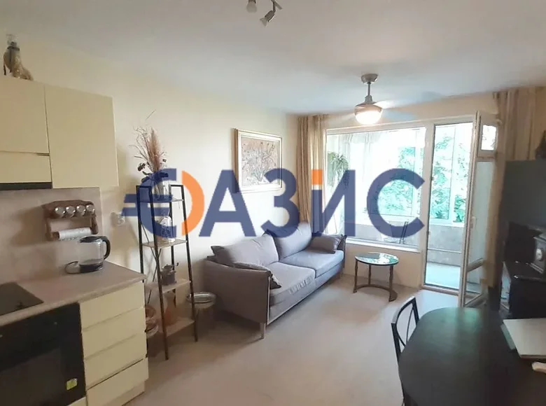Квартира 3 комнаты 81 м² Бургас, Болгария