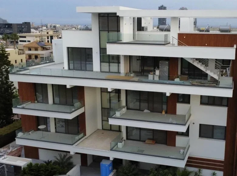 2 bedroom apartment 110 m² Germasogeia, Cyprus
