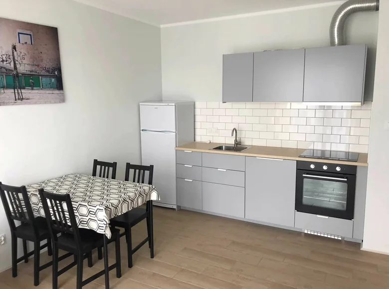 Apartamento 3 habitaciones 56 m² en Varsovia, Polonia