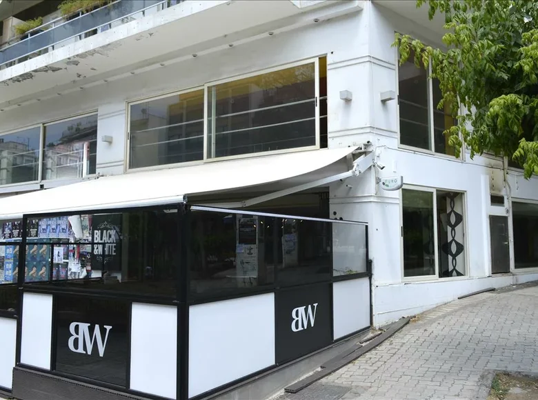 Commercial property 329 m² in Athens, Greece