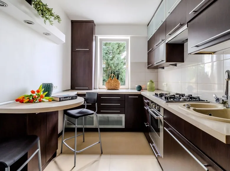3 room apartment 61 m² Warsaw, Poland