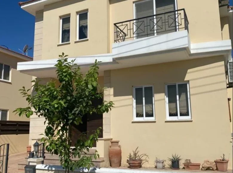 Haus 4 Schlafzimmer 205 m² Oroklini, Cyprus