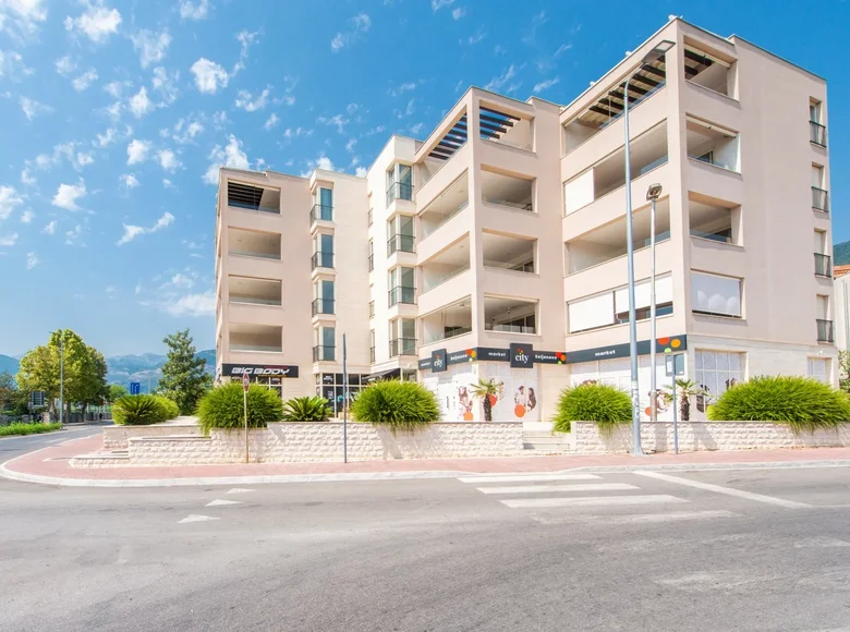 1 bedroom apartment 78 m² Tivat, Montenegro