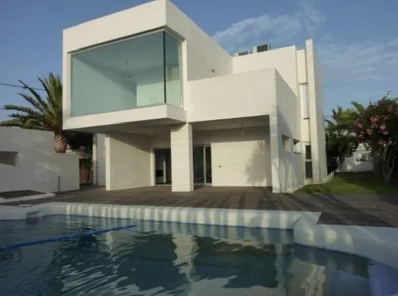 4 bedroom Villa  Izhevsk, Russia