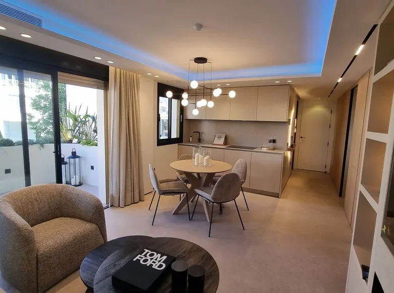 Apartamento 2 habitaciones 121 m² Marbella, Španjolska