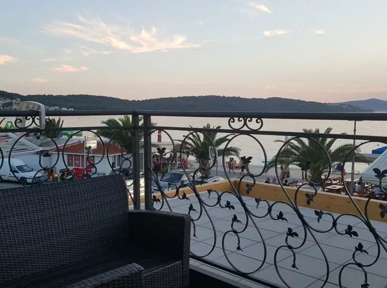 Hotel 489 m² in Split-Dalmatia County, Croatia