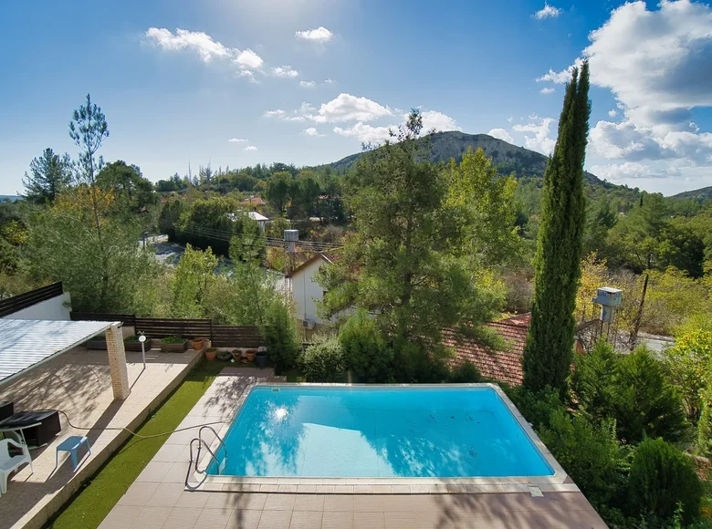 4 bedroom house 350 m² Pera Pedi, Cyprus