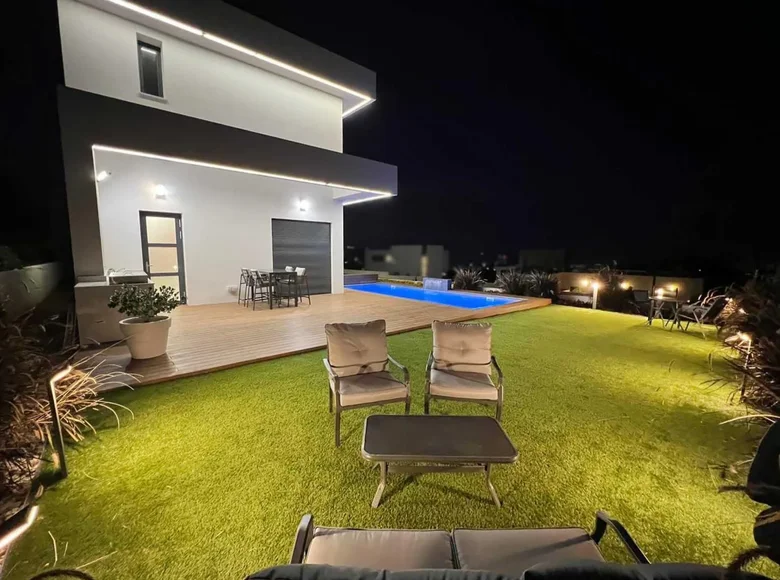 Haus 4 Schlafzimmer 190 m² Demos Agiou Athanasiou, Zypern