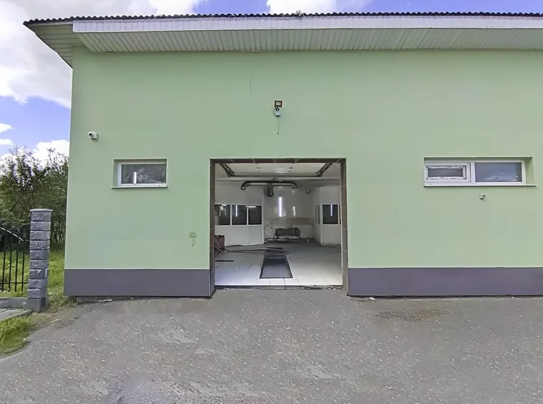 Propiedad comercial 181 m² en Dzyarzhynsk, Belarús
