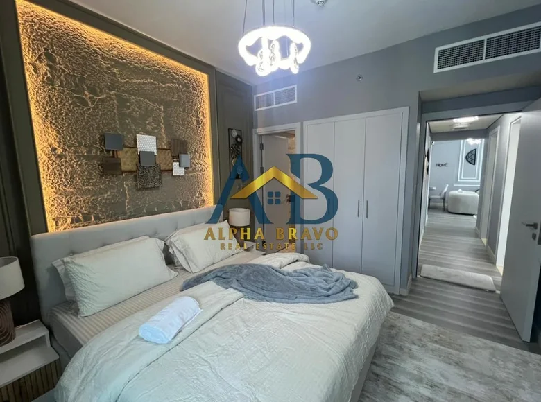 Mieszkanie 1 pokój 717 m² Dubaj, Emiraty Arabskie