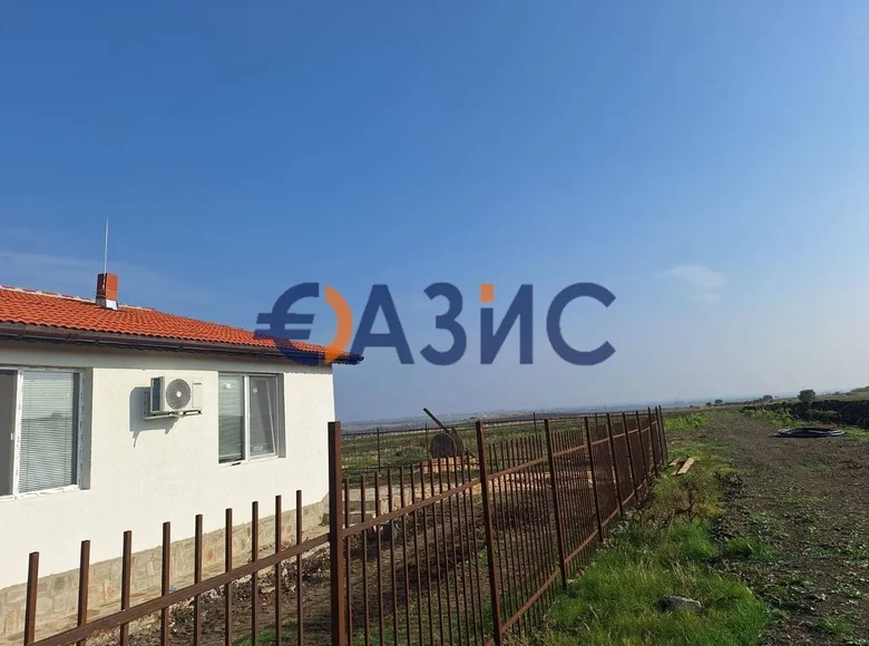 Commercial property 500 m² in Kableshkovo, Bulgaria