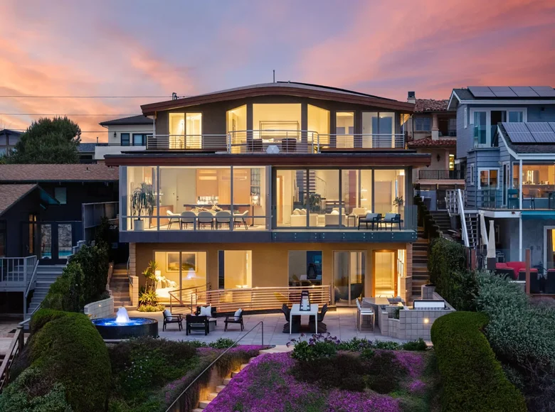 4 bedroom Villa  California, United States