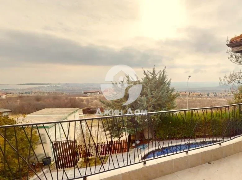 Maison 4 chambres 225 m² Kocharitsa, Bulgarie