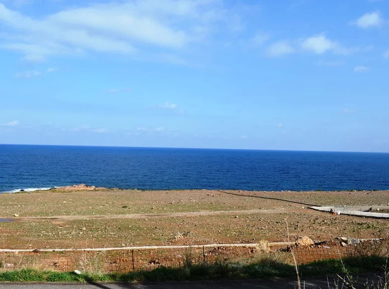 Land 1 room  Panormos, Greece