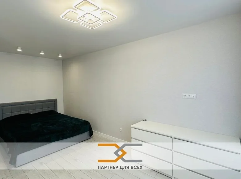 Mieszkanie 1 pokój 30 m² Słuck, Białoruś