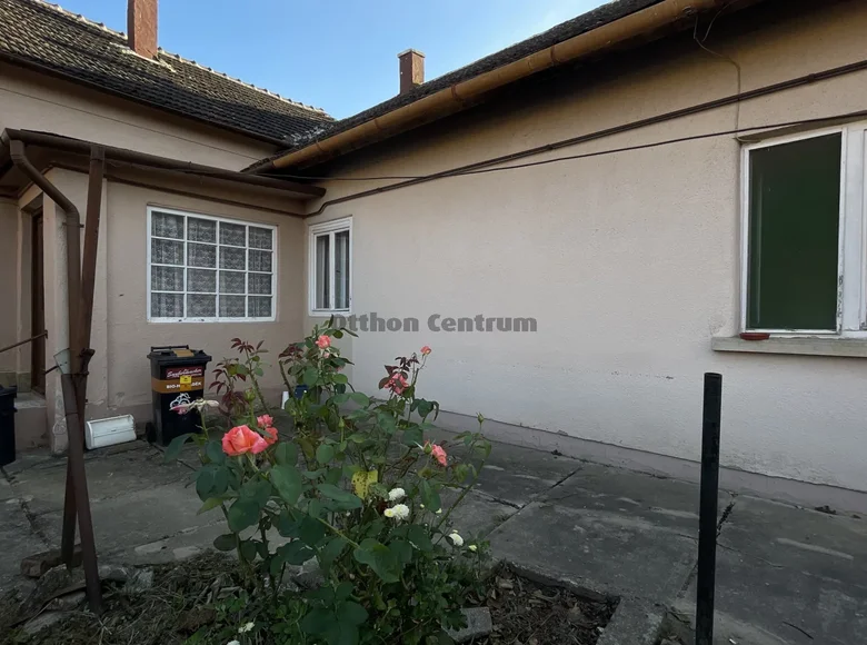 Haus 4 Zimmer 145 m² Großkirchen, Ungarn