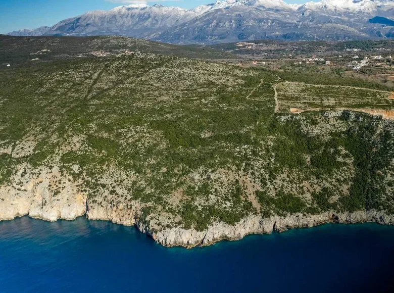 Land 5 000 m² Kotor, Montenegro