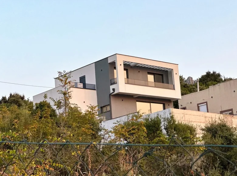 Dom 3 pokoi 220 m² Dobra Woda, Czarnogóra