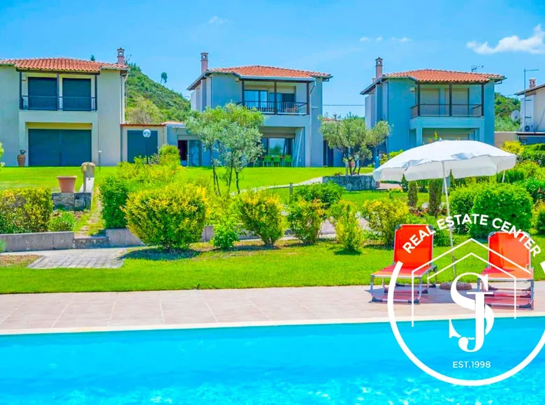 4 bedroom Villa  Pefkochori, Greece