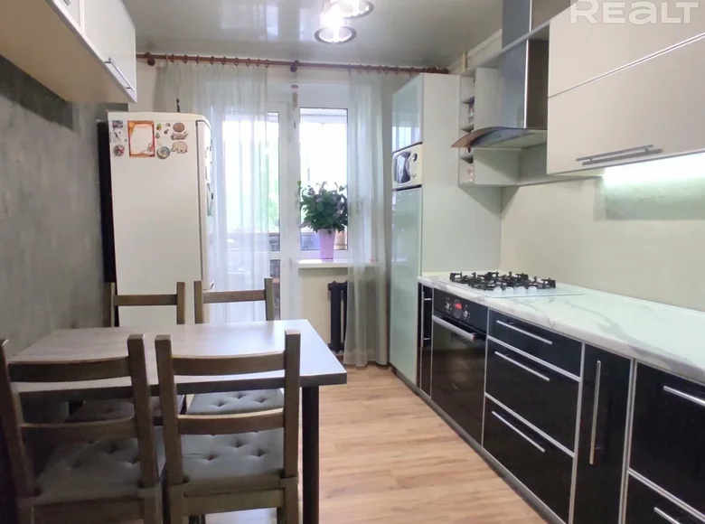 Wohnung 3 Zimmer 67 m² Baryssau, Weißrussland