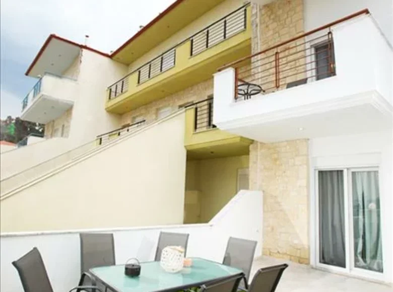 3 bedroom townthouse 100 m² Kriopigi, Greece