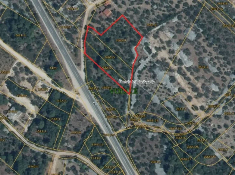 Construction land in business zone in Vodice, Croatia