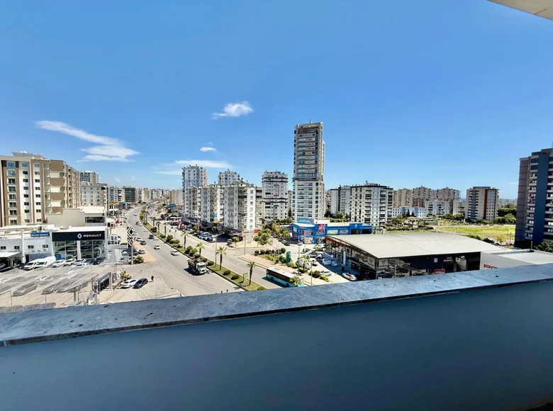2 bedroom apartment 105 m² Mezitli, Turkey