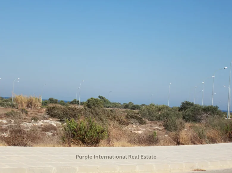Atterrir  Liopétri, Chypre