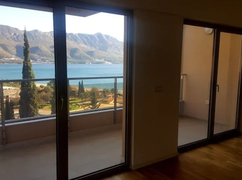 Квартира 2 спальни 79 м² Бечичи, Черногория